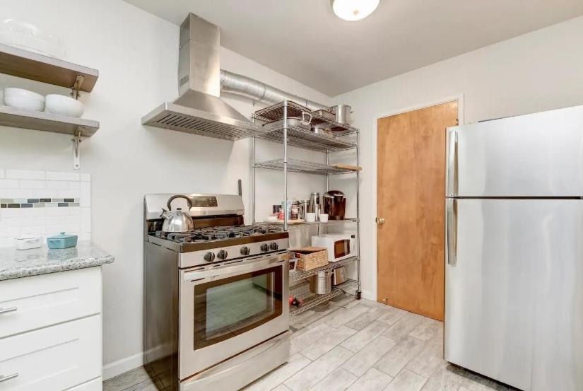 Perla D'Italia -1Br- Free Driveway Parking -1 Car Apartman San Diego Kültér fotó